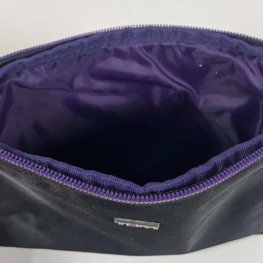 TUMI Black Nylon Zippered Pouch with‎ Purple Lining, Travel Organizer